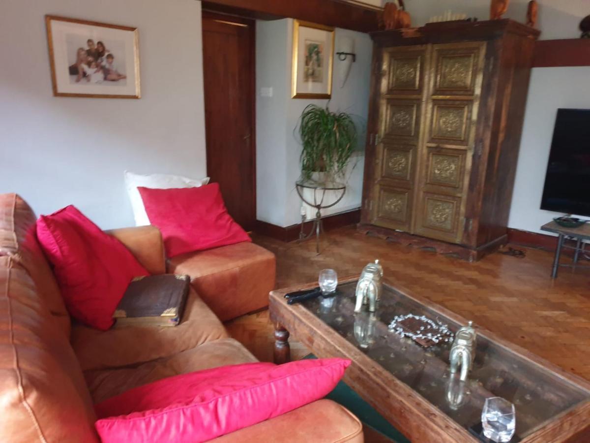 South Lodge House Dormansland Экстерьер фото